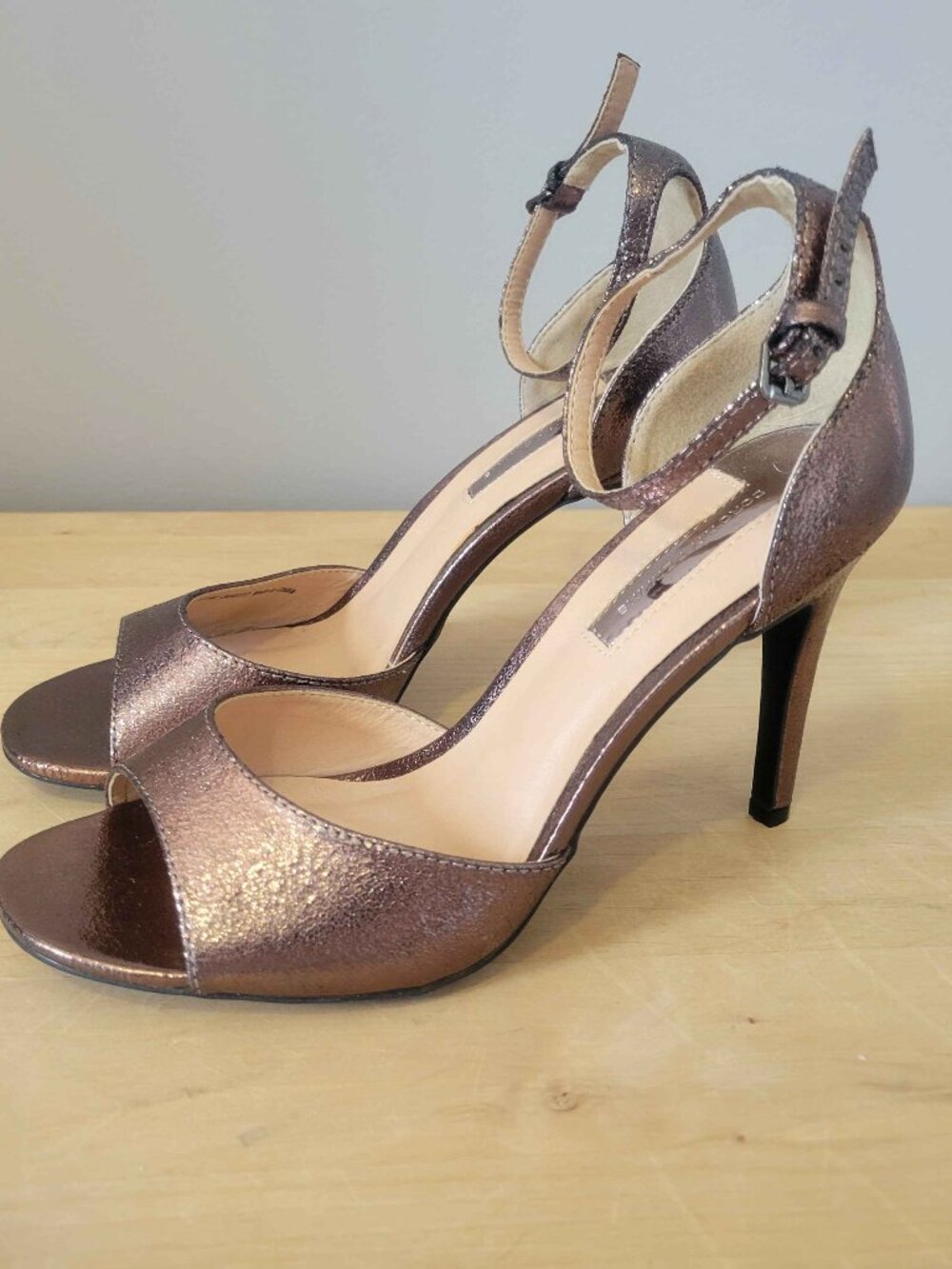 DOROTHY PERKINS shimmery rose gold heels ankle straps size 8